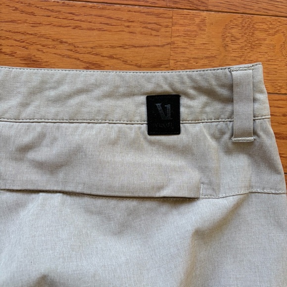 Vuori Aim Performance Golf Pants - Picture 3 of 4